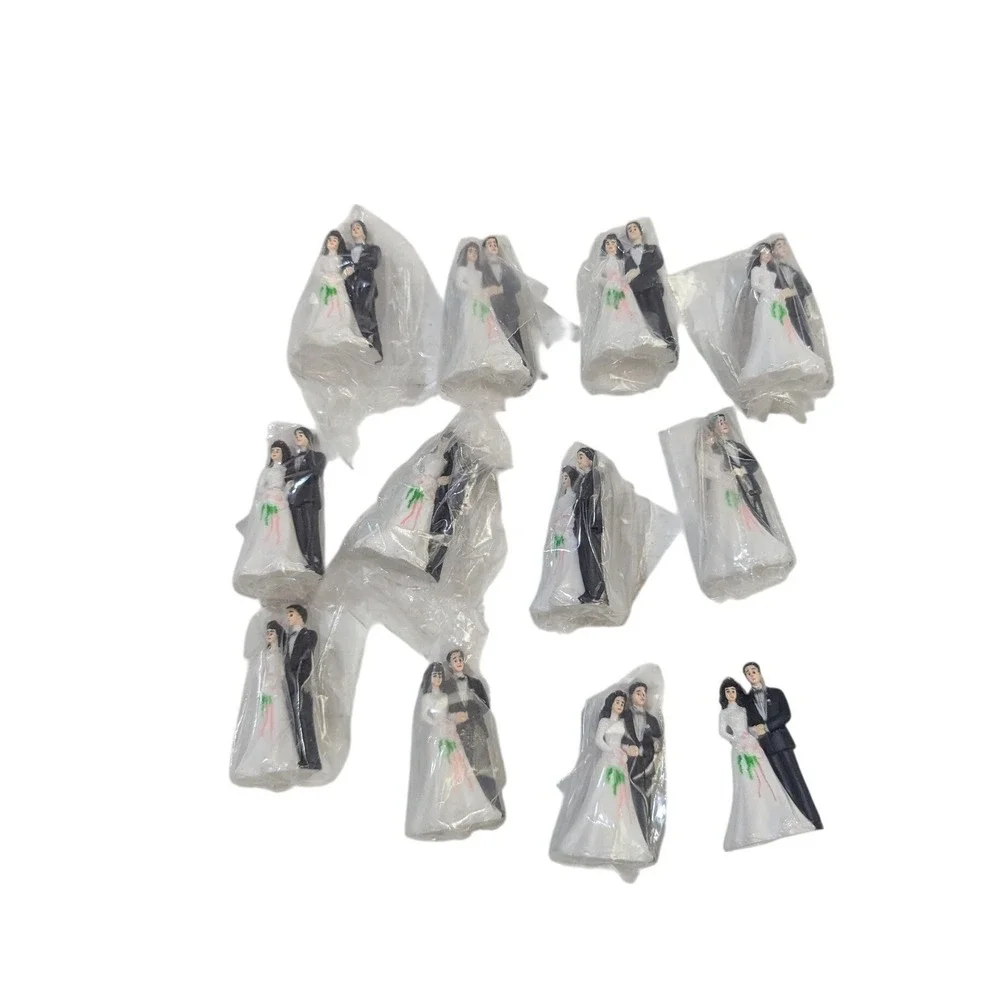 Bride and Groom Wedding Cake Topper Figures 2